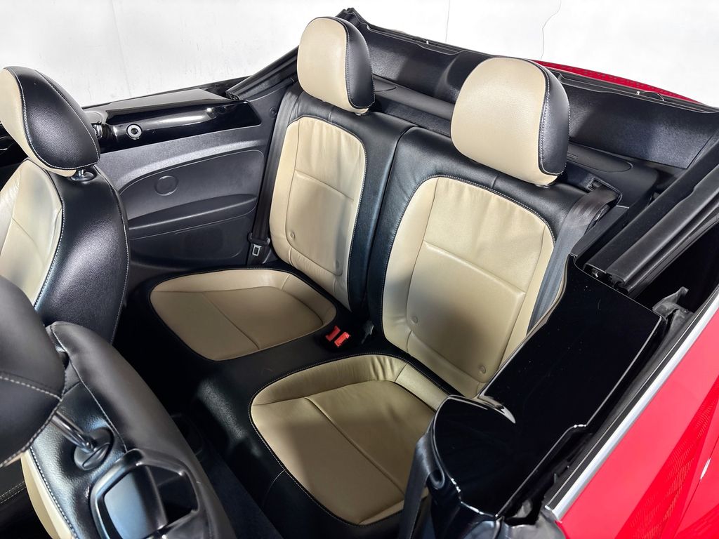 2018 Volkswagen Beetle Coast photo 18