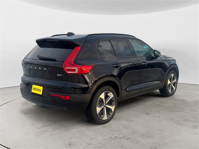 2023 Volvo XC40 Plus photo 4