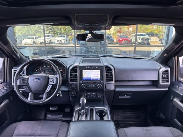 2020 Ford F-150 XLT photo 18