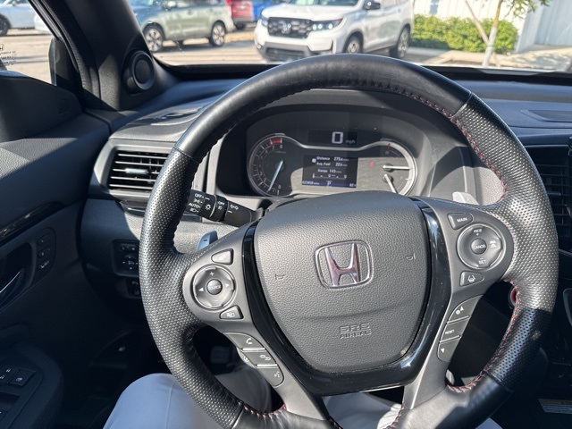 2023 Honda Ridgeline Black Edition photo 24