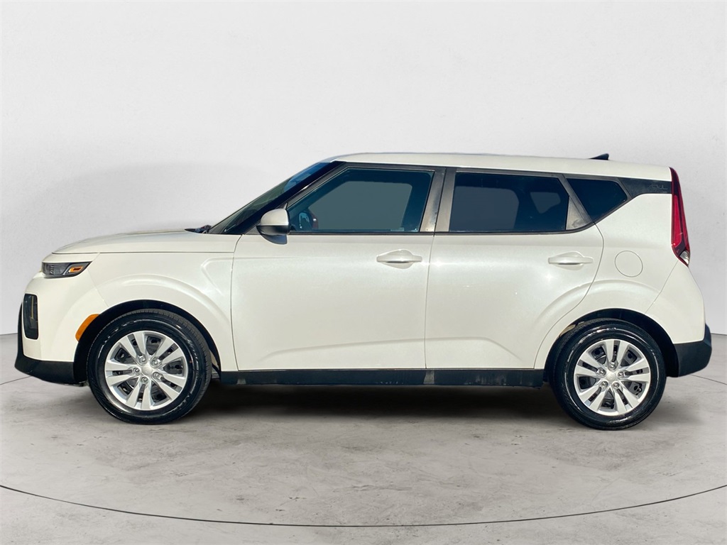2021 Kia Soul LX photo 2