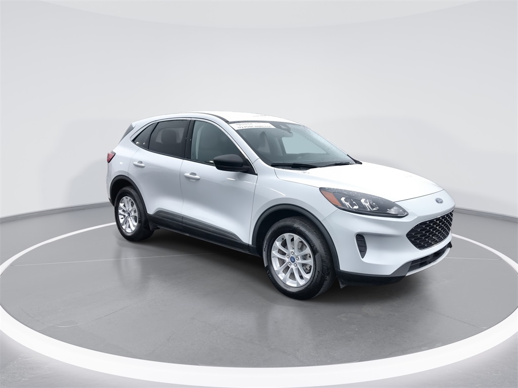 2022 Ford Escape SE photo 2