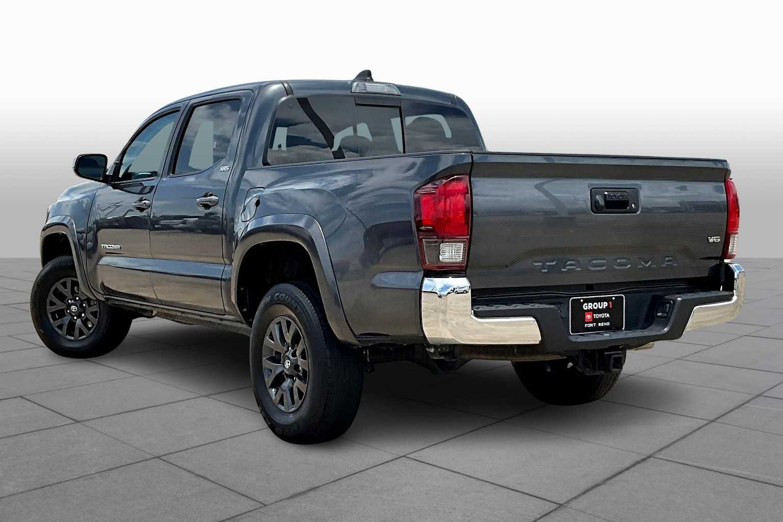 2023 Toyota Tacoma SR5 Double Cab V6 photo 11