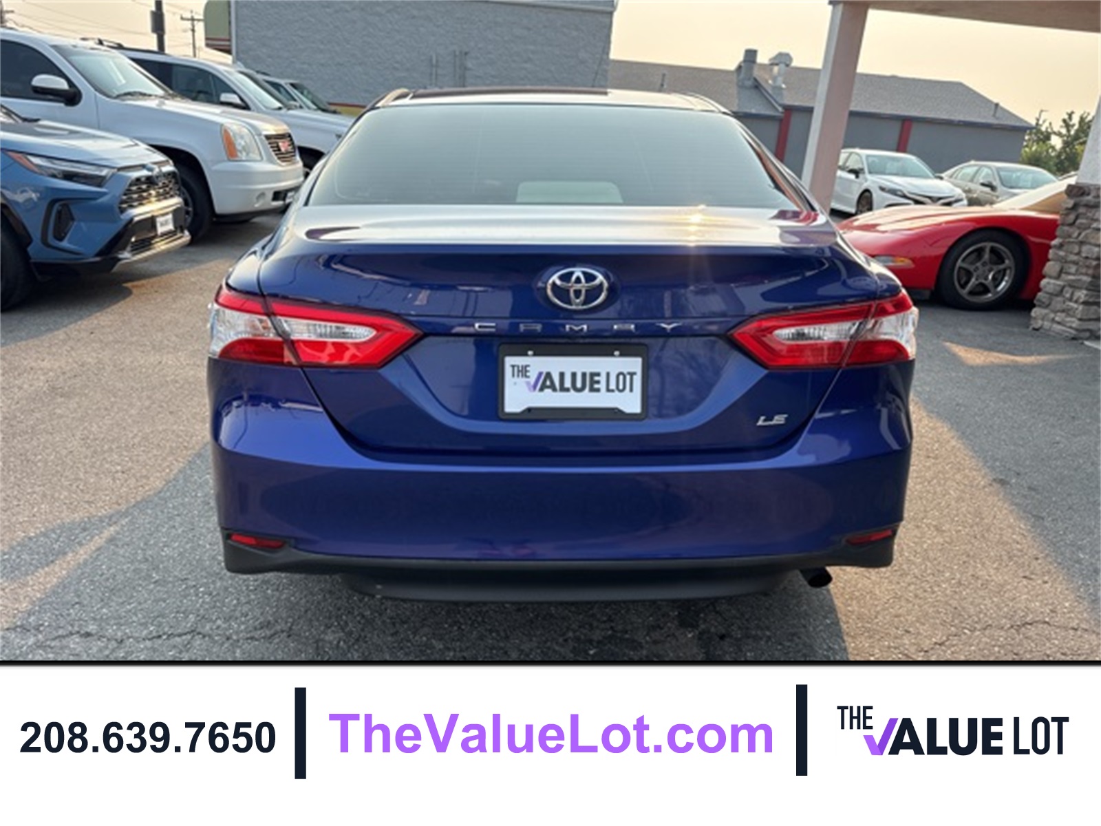 2018 Toyota Camry LE photo 4