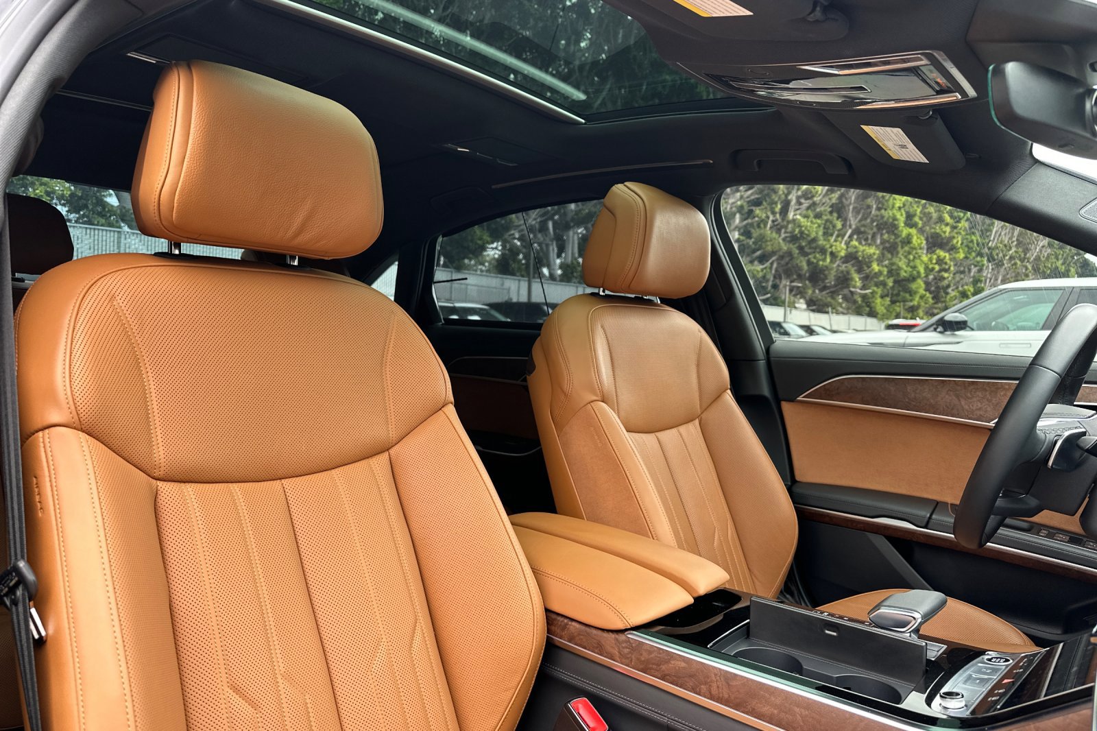 2024 Audi A8 L 55 TFSI Quattro photo 27