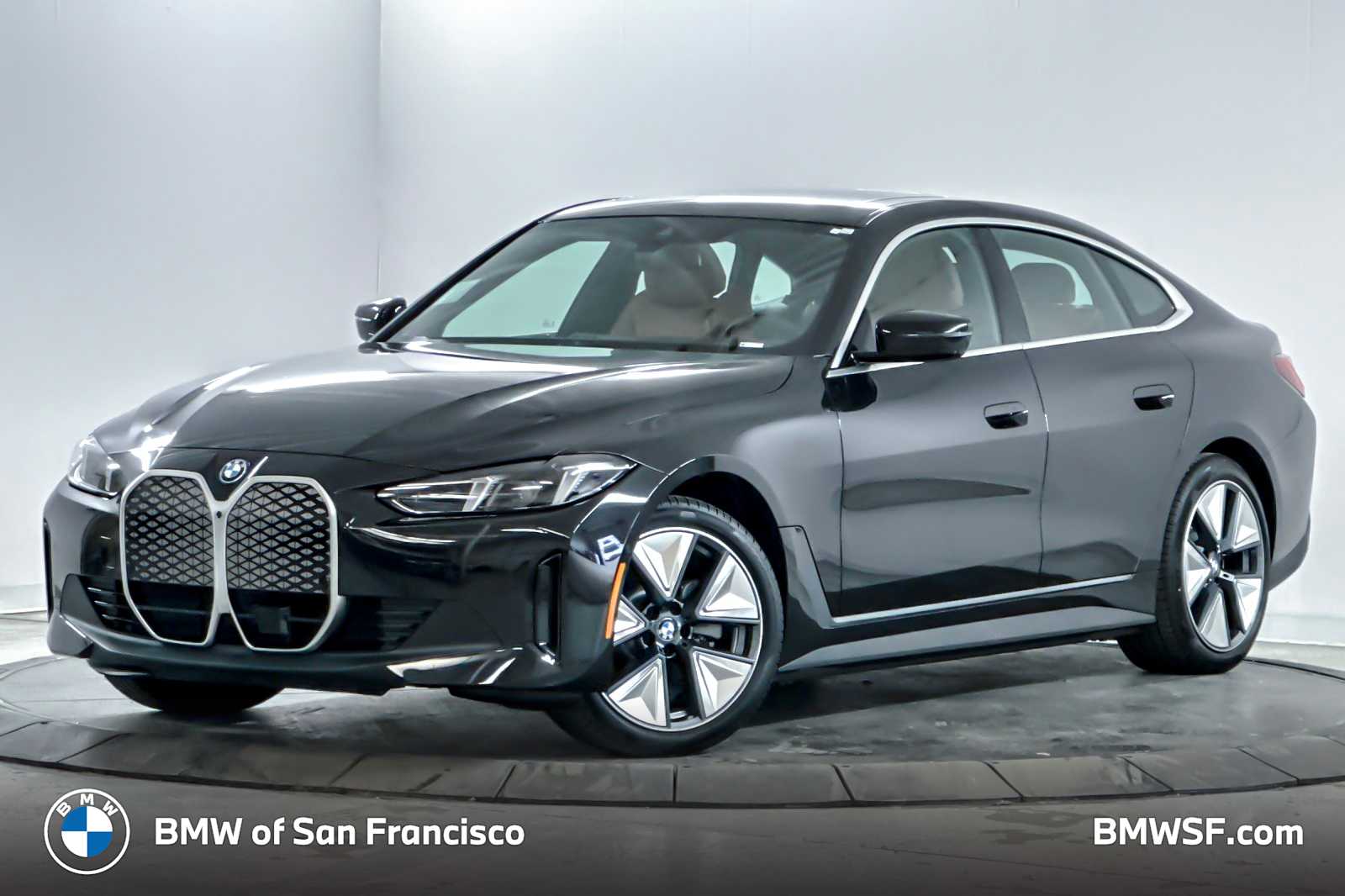 2025 BMW i4 40's photo