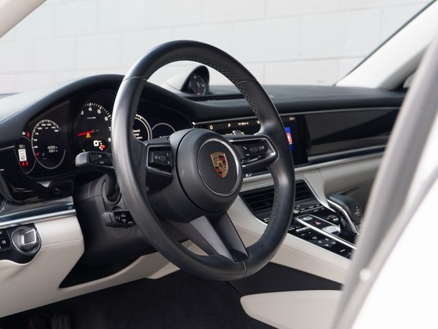 2021 Porsche Panamera Base photo 4