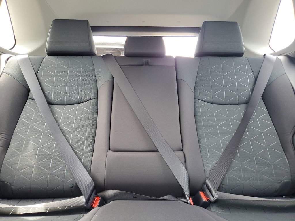 2025 Toyota RAV4 Hybrid XLE photo 23