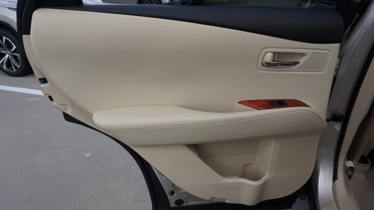 2011 Lexus RX 350 photo 28