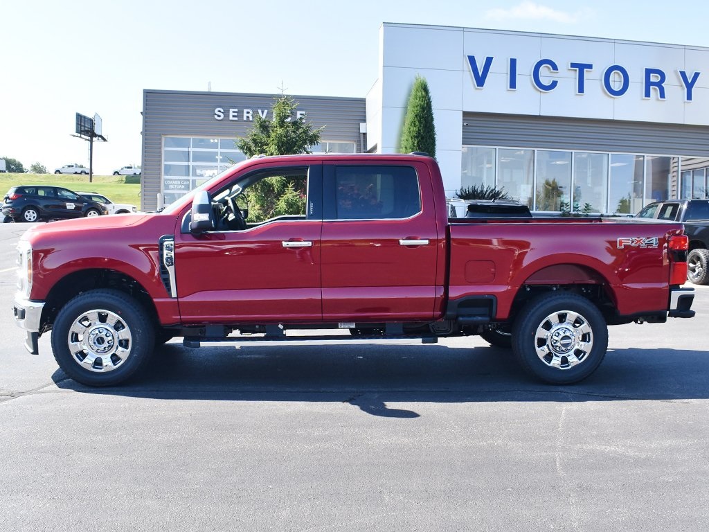 2026 Ford F-350 Lariat photo 2