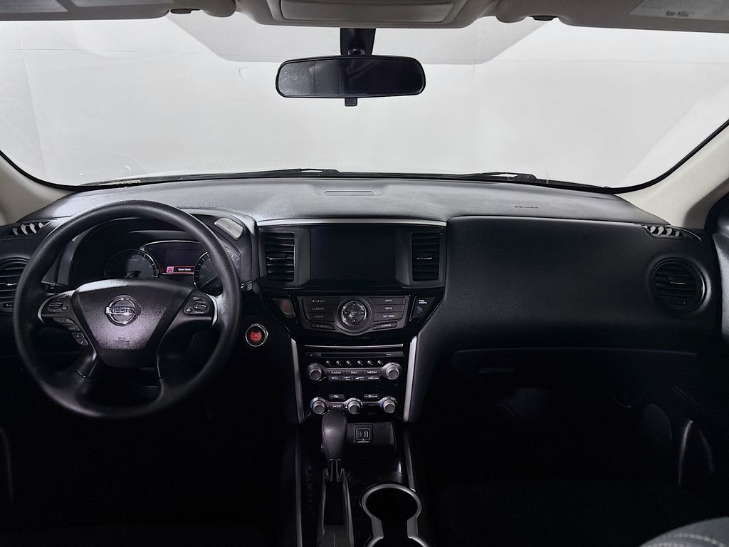 2019 Nissan Pathfinder S photo 12