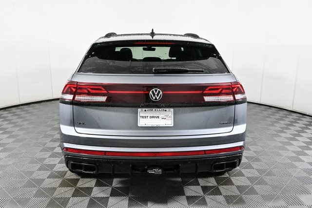 2025 Volkswagen Atlas Cross Sport SEL R-Line photo 28