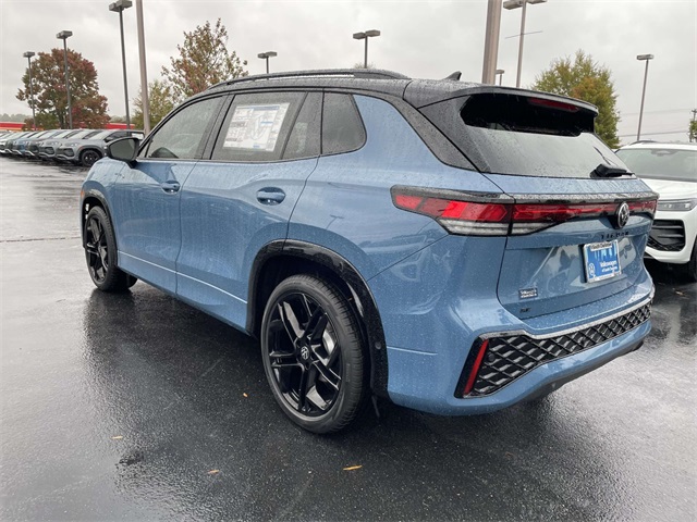 2026 Volkswagen Tiguan SE R-Line Black photo 3