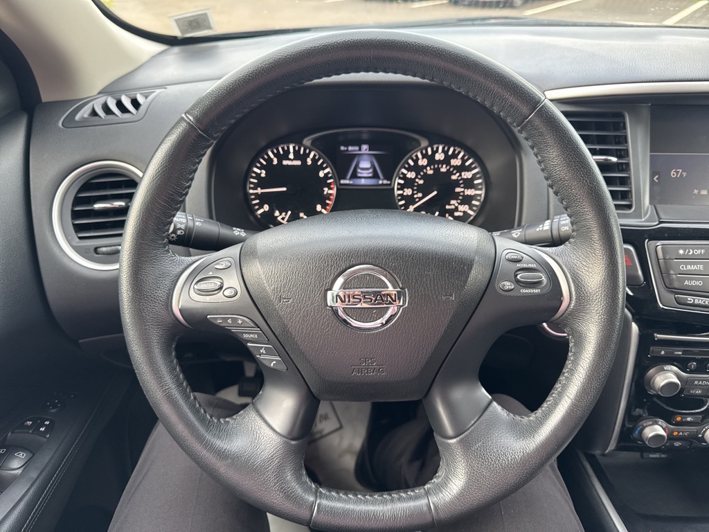 2018 Nissan Pathfinder SV photo 6