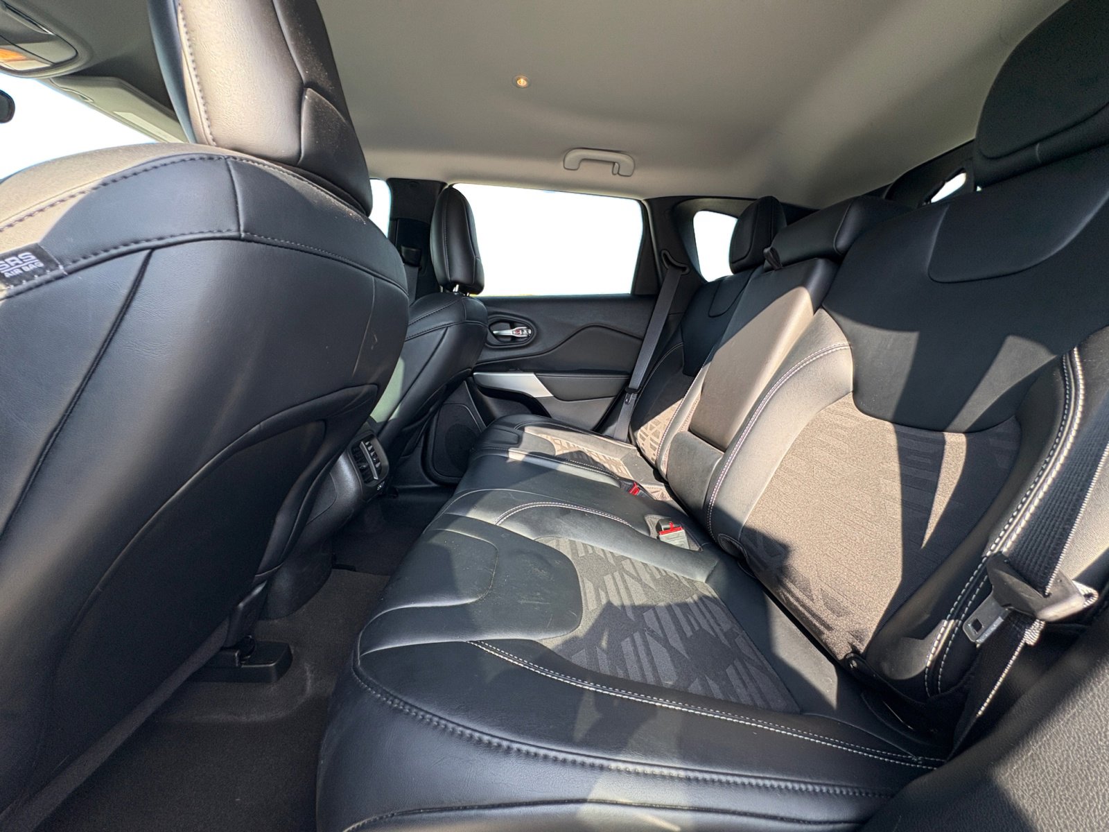 2022 Jeep Cherokee X photo 4