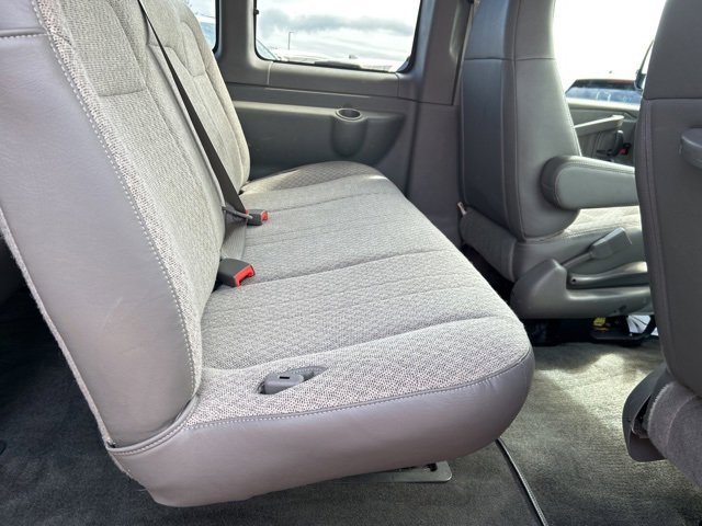 2016 Chevrolet Express Passenger 2500 LS photo 18