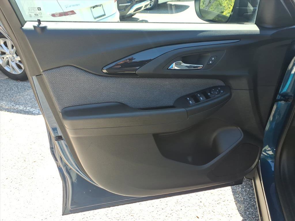2021 Chevrolet Trailblazer LS photo 11