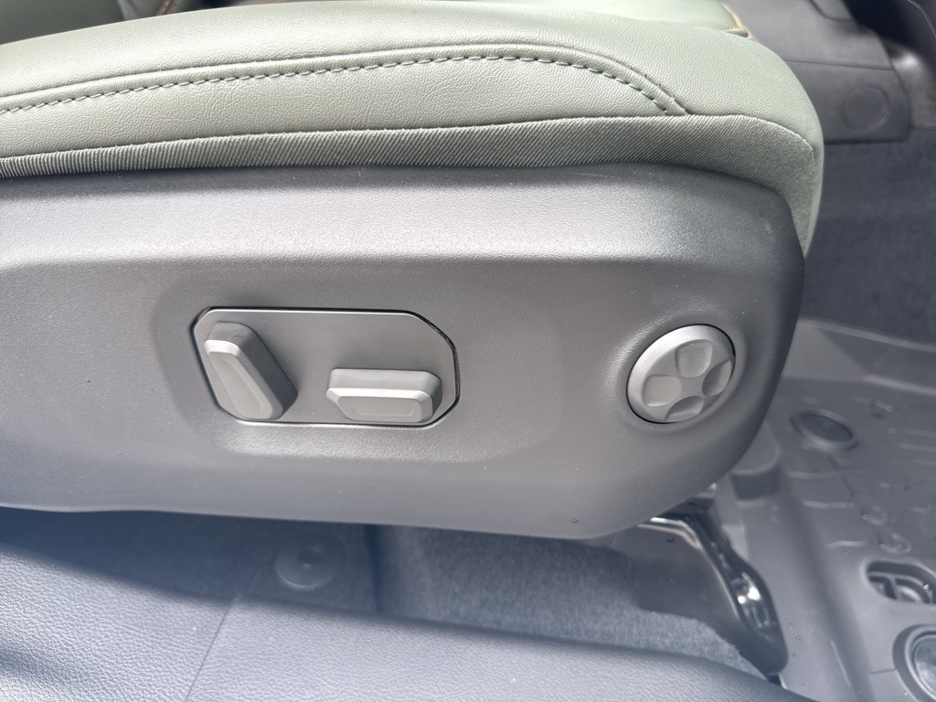 2025 Jeep Gladiator Mojave photo 28