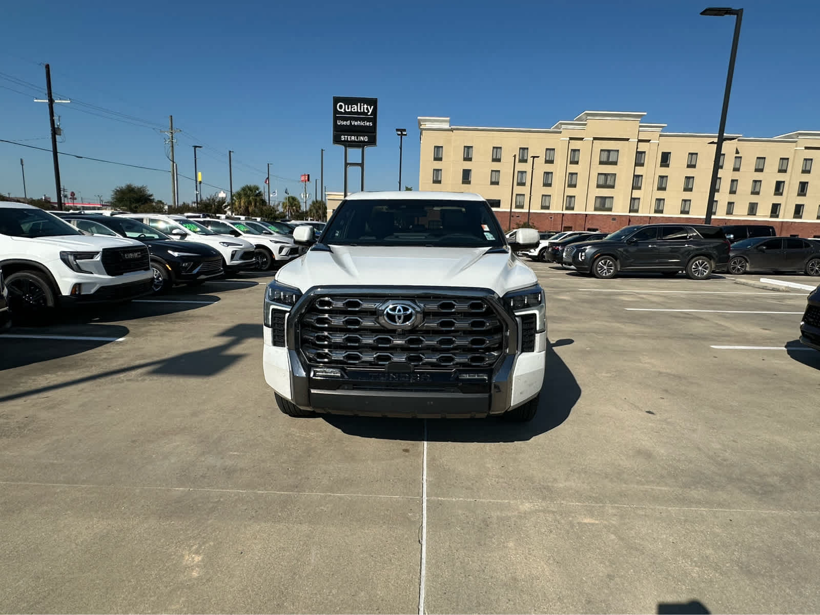 2024 Toyota Tundra Platinum photo 4