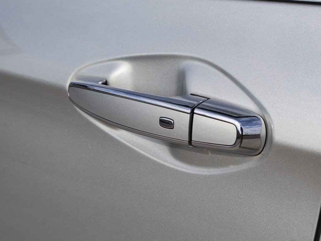 2016 Chevrolet Impala LTZ photo 19