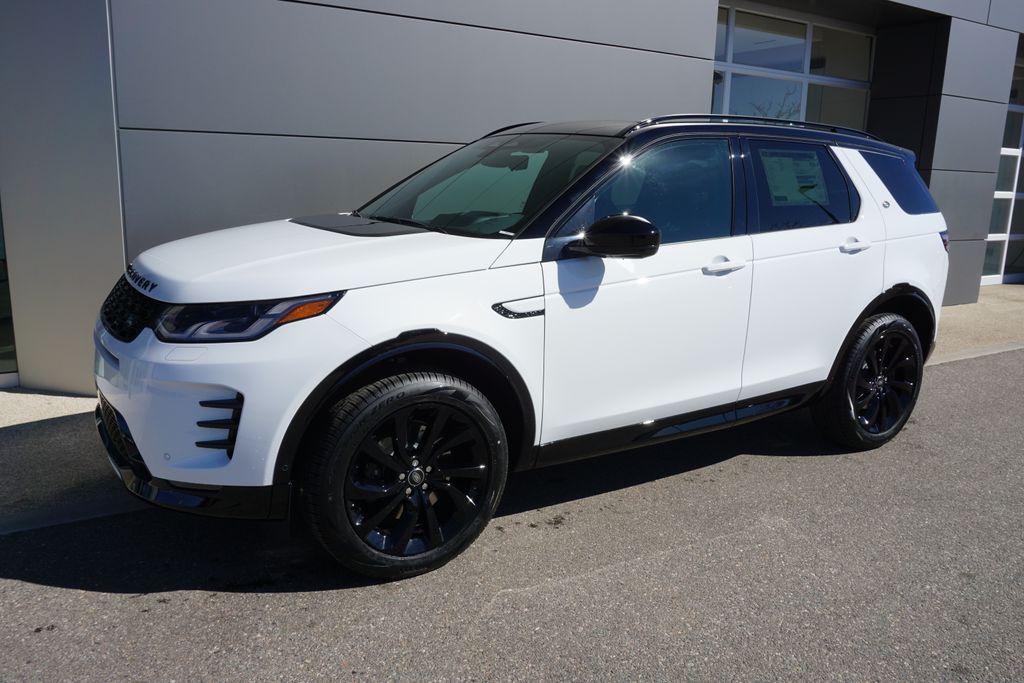 2025 Land Rover Discovery Sport SE photo 3