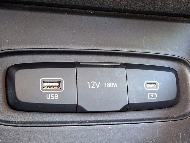 2023 Hyundai Venue SE photo 22