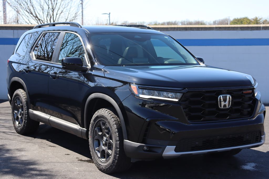 2025 Honda Pilot TrailSport photo 7
