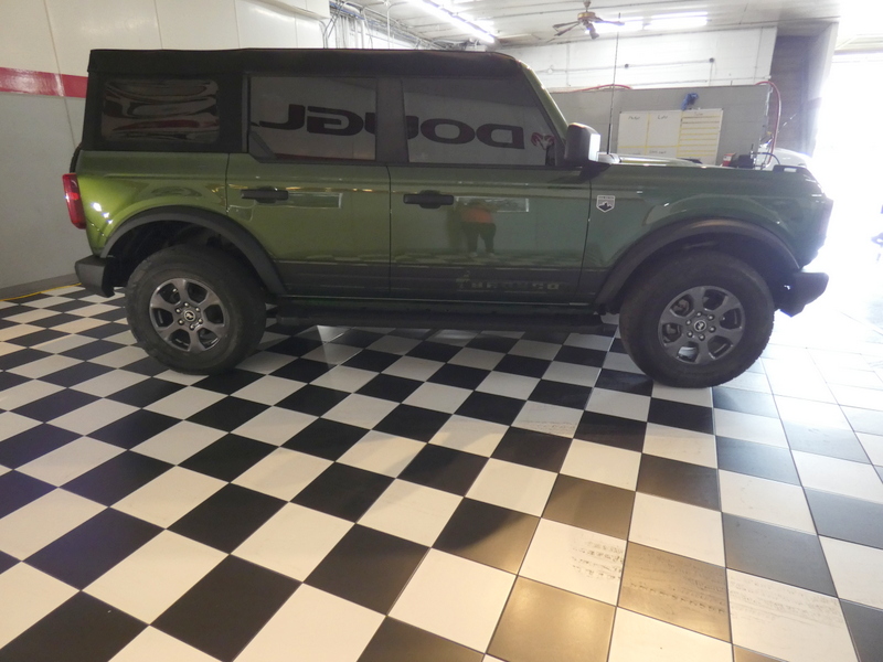 2023 Ford Bronco Big Bend photo 3