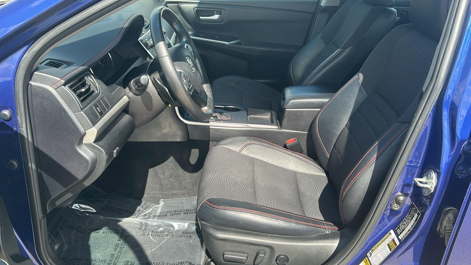 2016 Toyota Camry photo 10