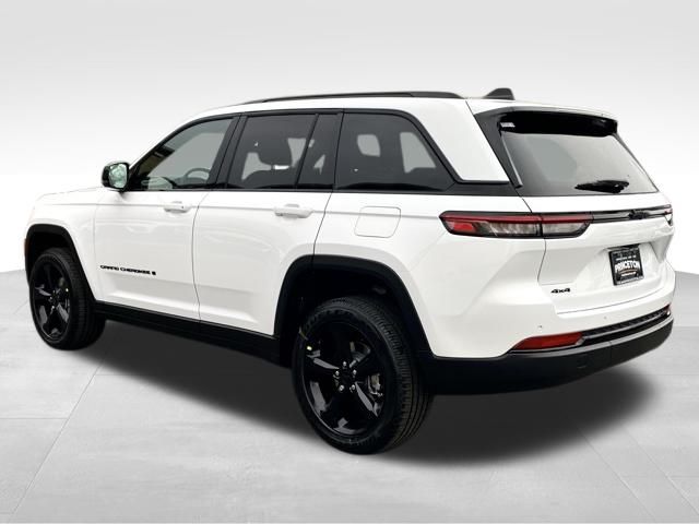 2025 Jeep Grand Cherokee Altitude X photo 4