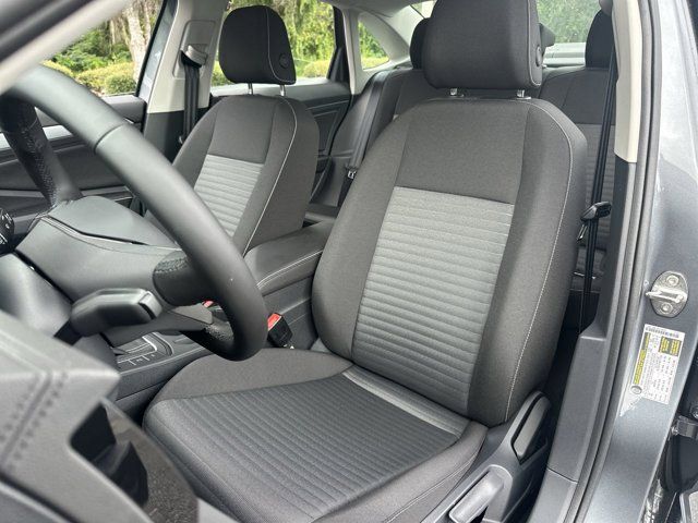 2025 Volkswagen Jetta 1.5T S photo 3