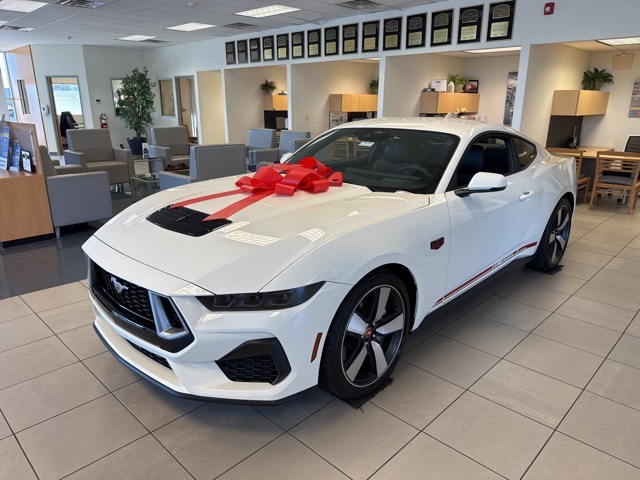 2025 Ford Mustang GT Premium's photo