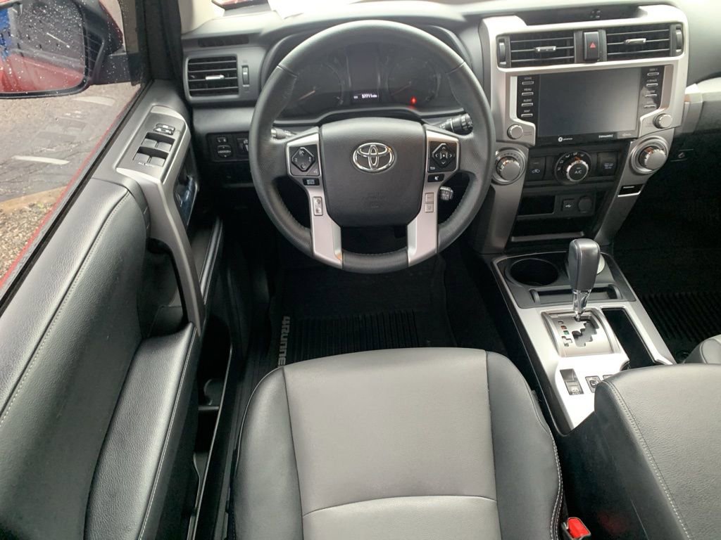 2020 Toyota 4Runner SR5 Premium photo 11