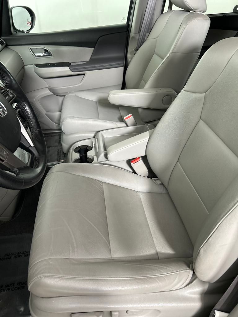 2017 Honda Odyssey EX-L photo 17