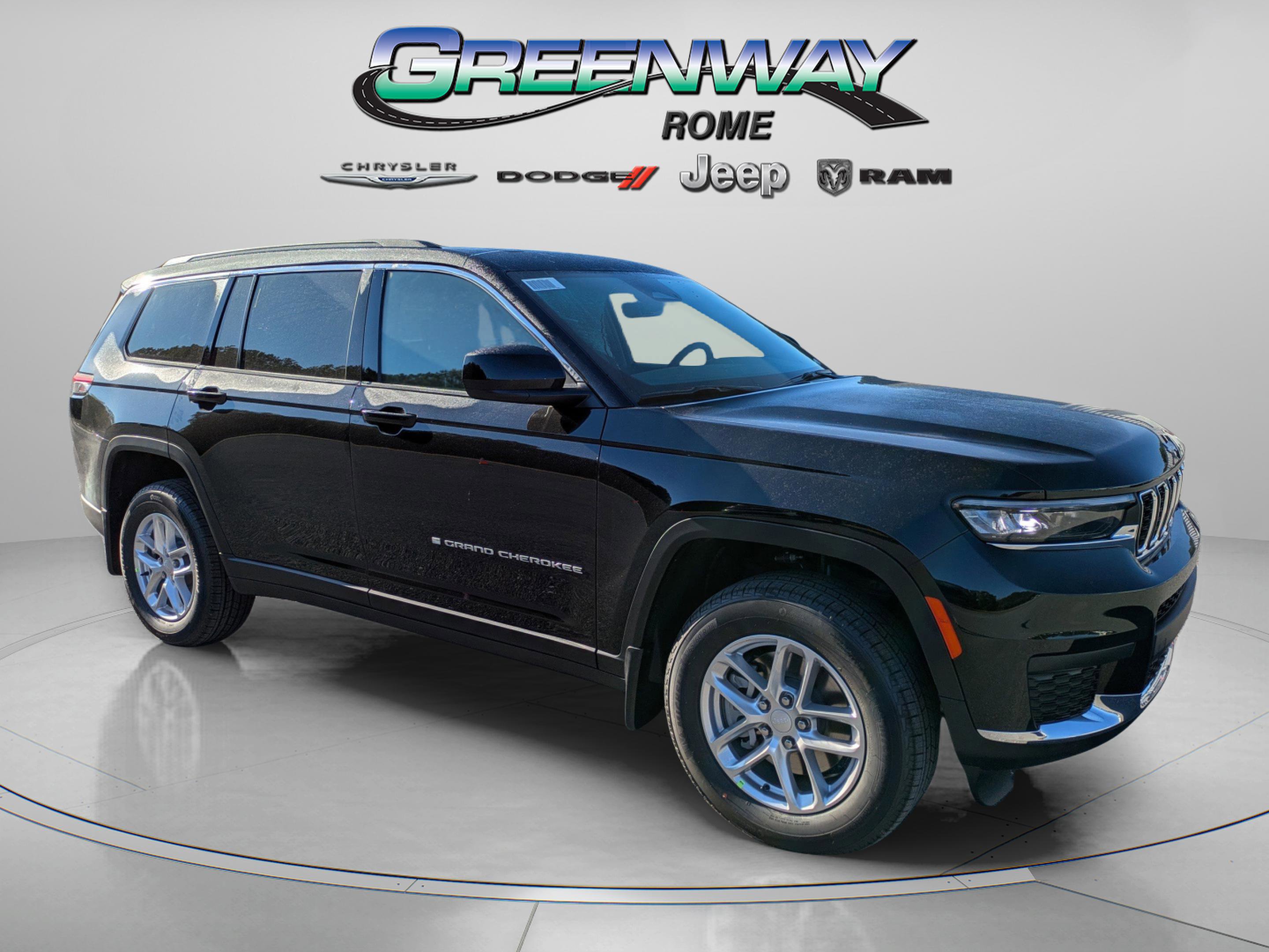 2025 Jeep Grand Cherokee L Laredo's photo