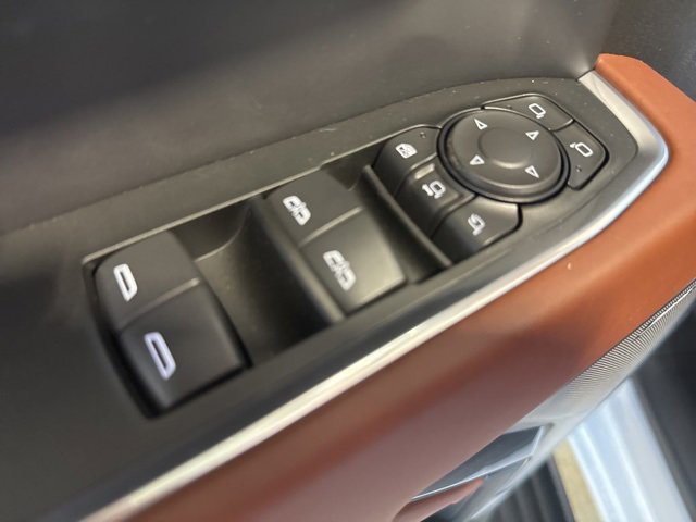 2026 Gmc Sierra 3500 HD Denali Ultimate photo 3