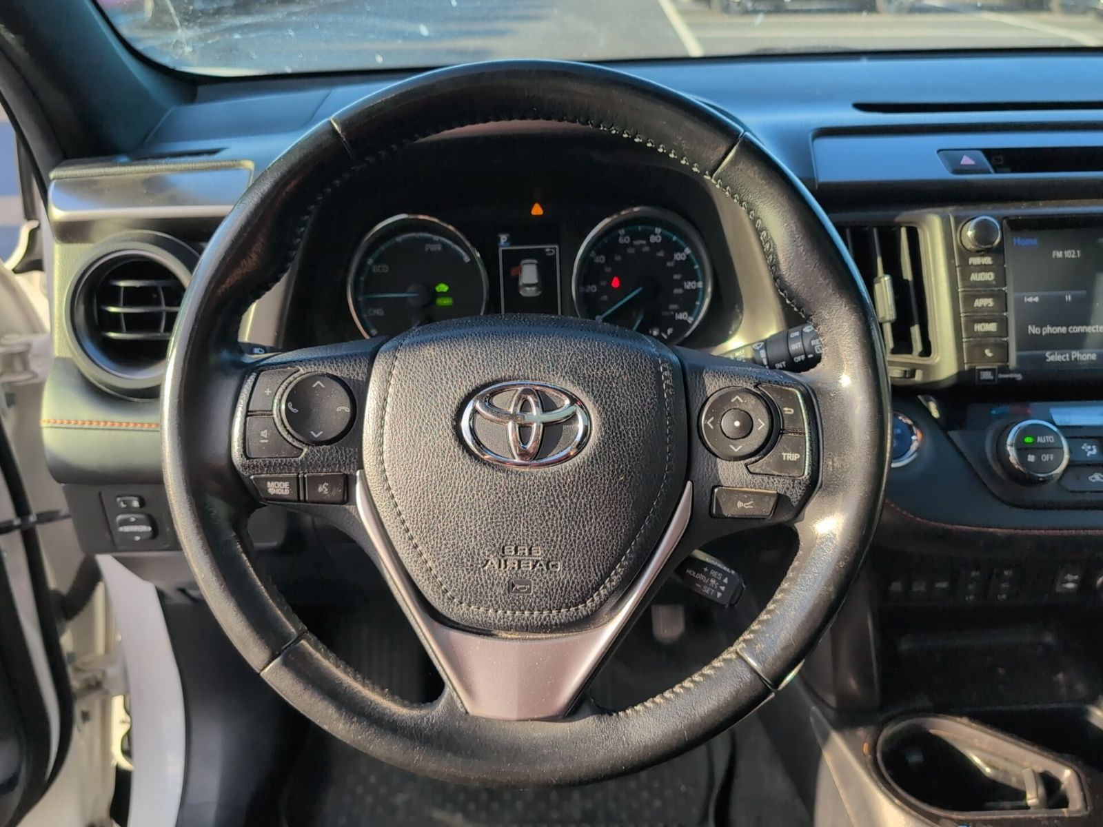 2018 Toyota RAV4 Hybrid SE photo 13