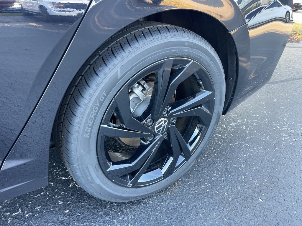 2025 Volkswagen Jetta 1.5T SE photo 13