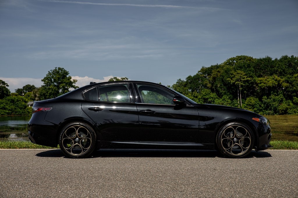 2025 Alfa Romeo Giulia SPRINT photo 2