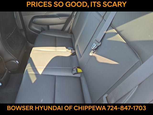 2026 Hyundai Kona SEL photo 4