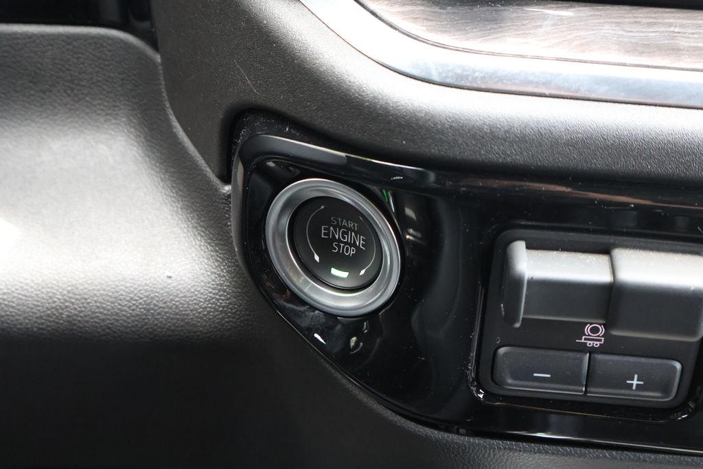 2024 Chevrolet Silverado 1500 LTZ photo 23