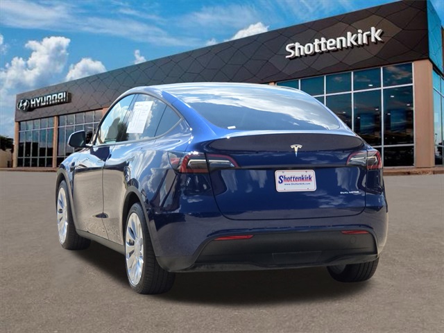2022 Tesla Model Y Long Range photo 5