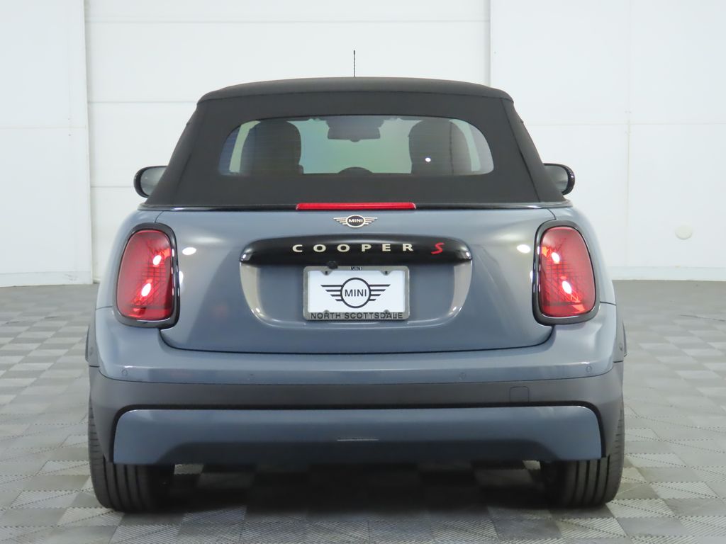2026 Mini Cooper Convertible Iconic photo 14