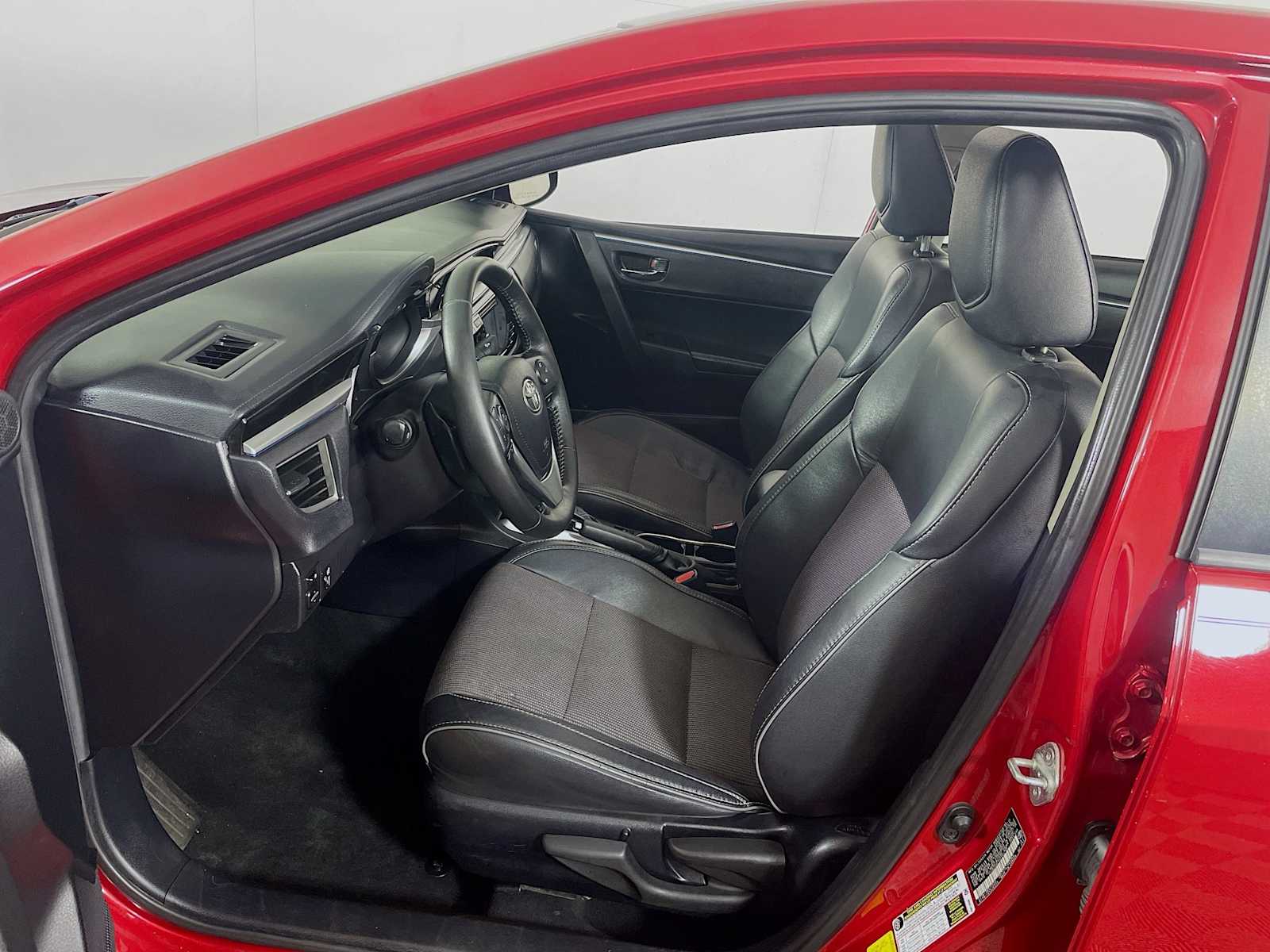 2015 Toyota Corolla Plus photo 17
