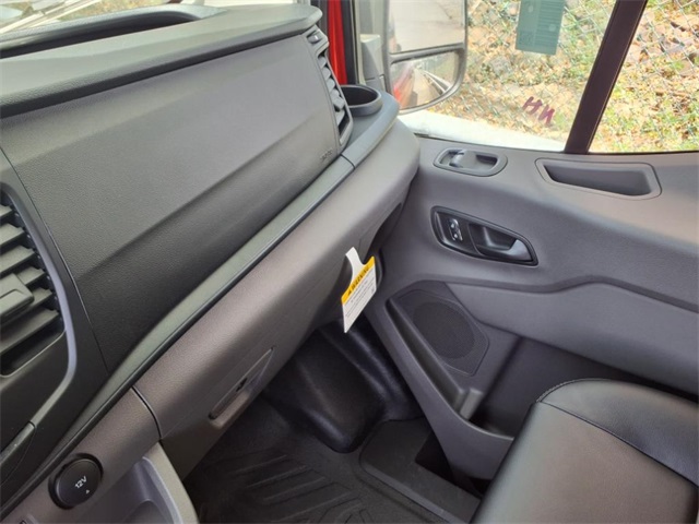 2025 Ford Transit photo 17