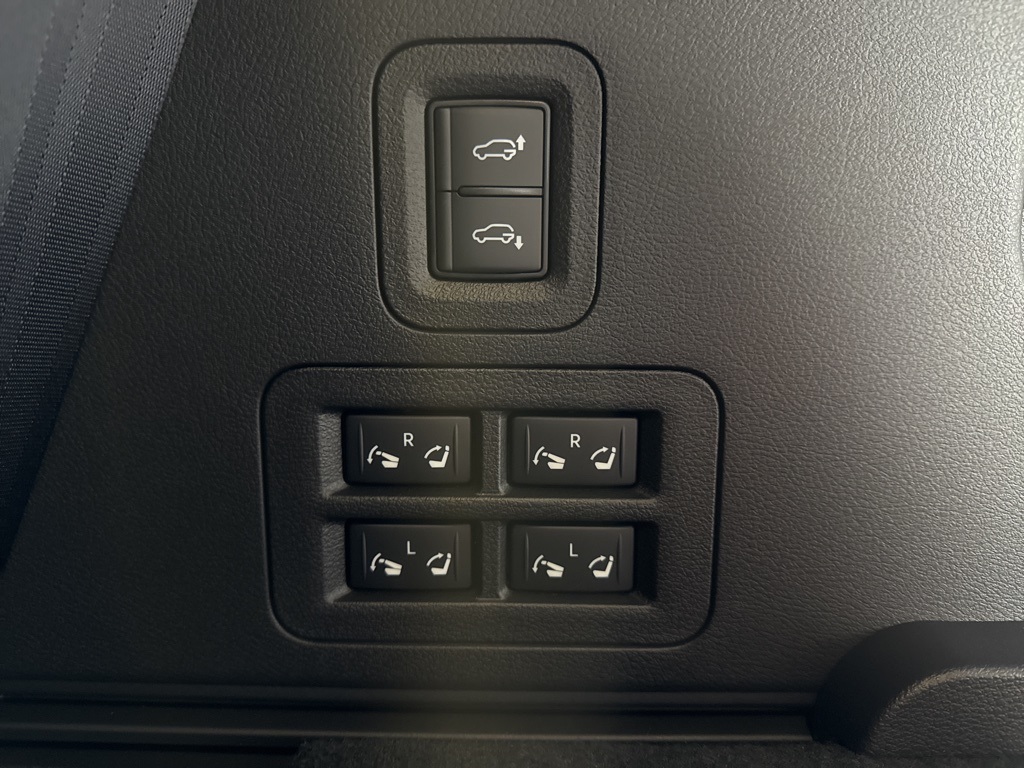 2026 Infiniti QX80 photo 10