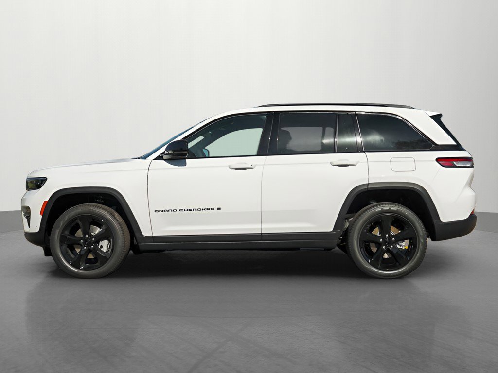 2025 Jeep Grand Cherokee Limited photo 3