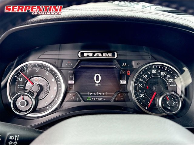 2020 Ram 1500 Laramie photo 11