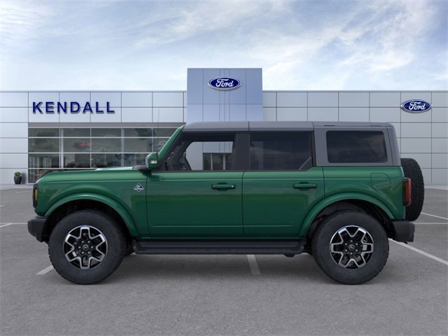 2025 Ford Bronco Outer Banks photo 2