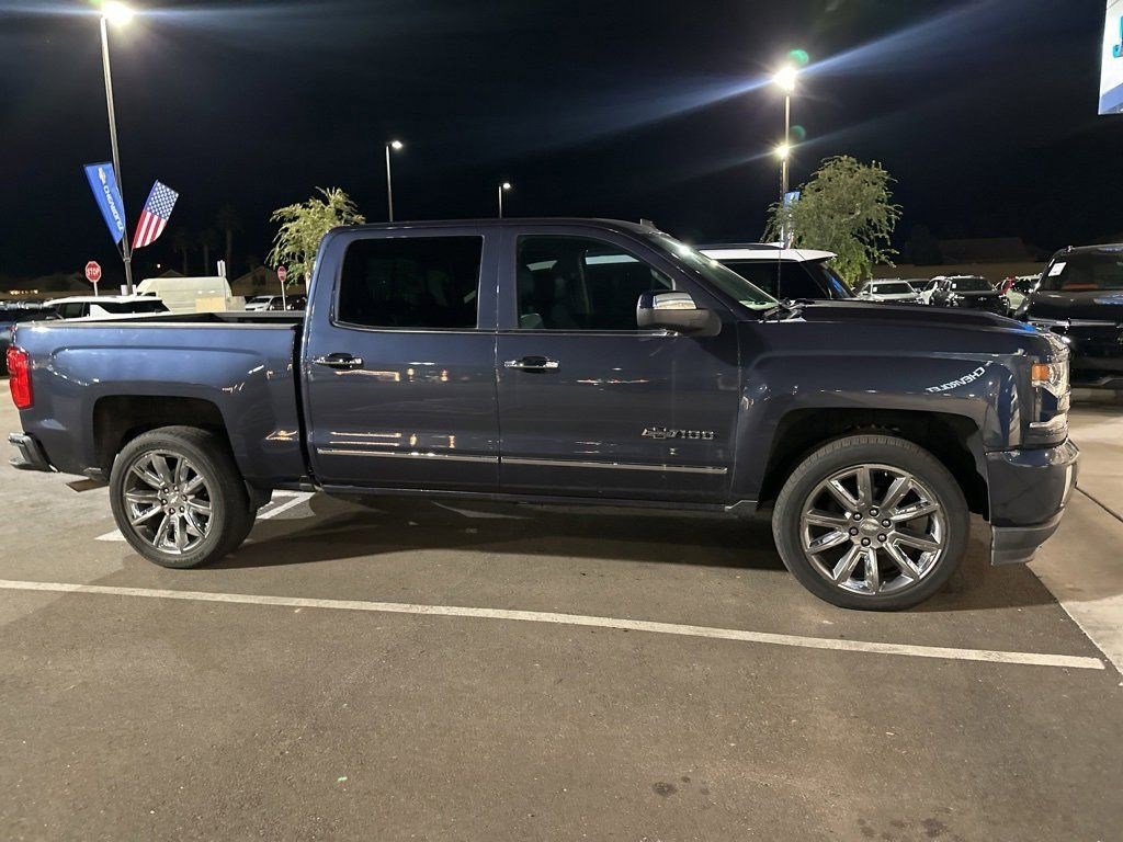 2018 Chevrolet Silverado 1500 LTZ photo 3